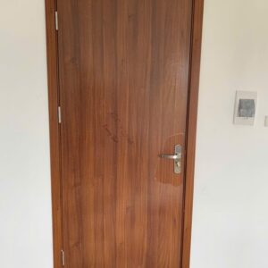 Cửa nhựa Huyndoor composite