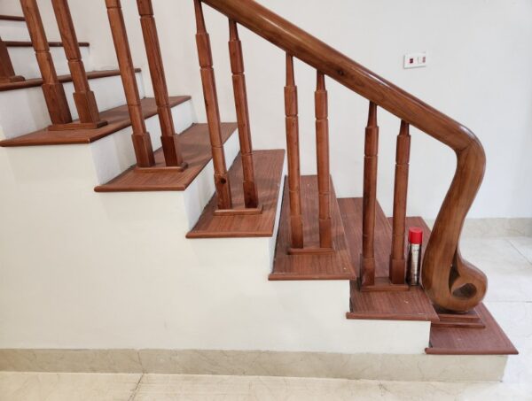 báo giá Bậc cầu thang nhựa Glotex