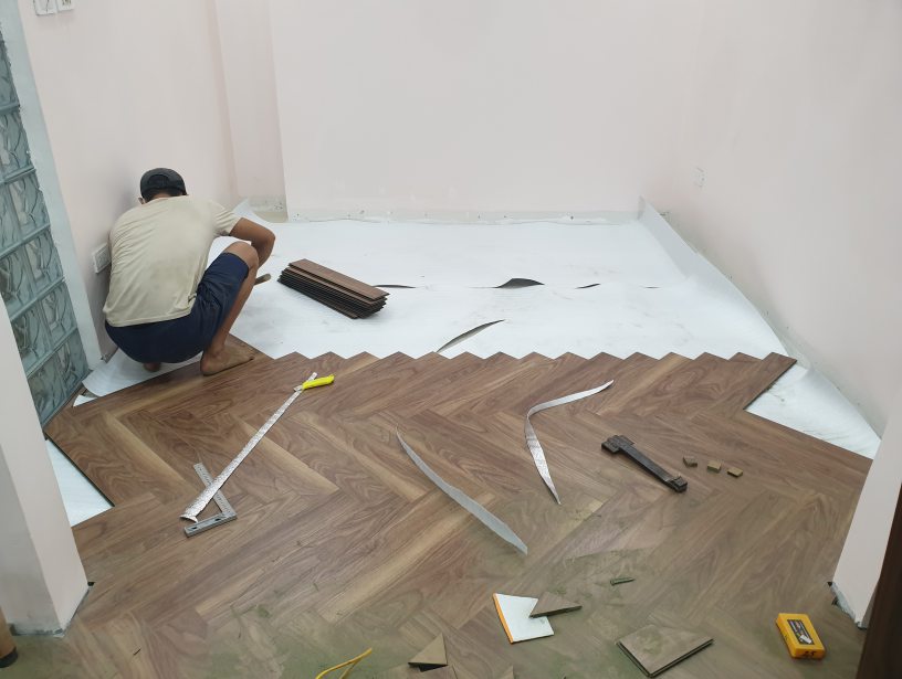 Sửa chữa sàn gỗ bị phồng